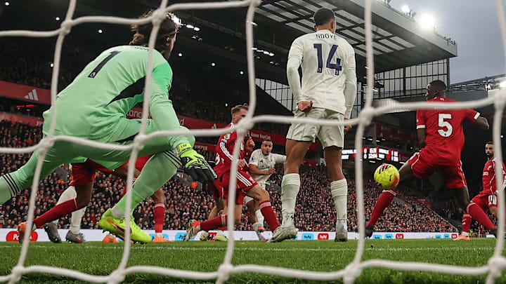 Dan Ndoye (middle) was stood right in front of Alisson (left)—or so many thought. Dan Ndoye (middle) was stood right in front of Alisson (left)—or so many thought.