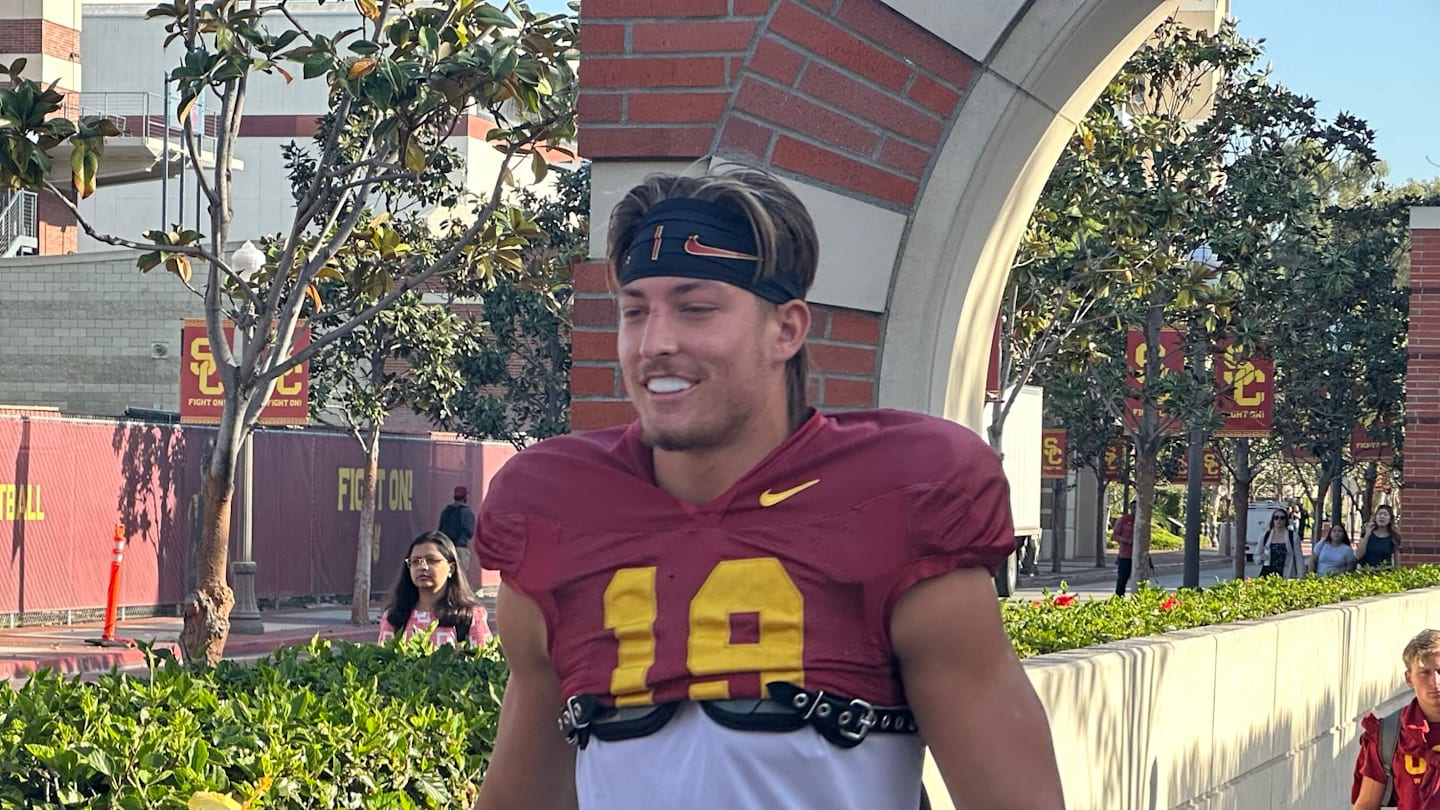 Freshman Tight End Mark Bowman Finding His Stride in USC’s Offense
