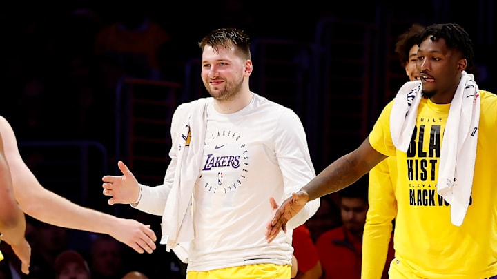 Luka Doncic enfrentará por primera vez en la NBA a los Dallas Mavericks, el equipo que lo cambió a Los Angeles Lakers el 2 de febrero