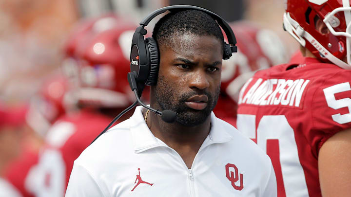 Oklahoma running backs coach DeMarco Murray during the Red River Showdown college football game between the University of Oklahoma (OU) and Texas at the Cotton Bowl in Dallas, Saturday, Oct. 8, 2022. Texas won 49-0.
Lx18797 Oklahoma running backs coach DeMarco Murray during the Red River Showdown college football game between the University of Oklahoma (OU) and Texas at the Cotton Bowl in Dallas, Saturday, Oct. 8, 2022. Texas won 49-0.
Lx18797