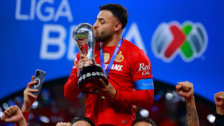 Alexis Vega logró el bicampeonato con el Toluca Alexis Vega logró el bicampeonato con el Toluca
