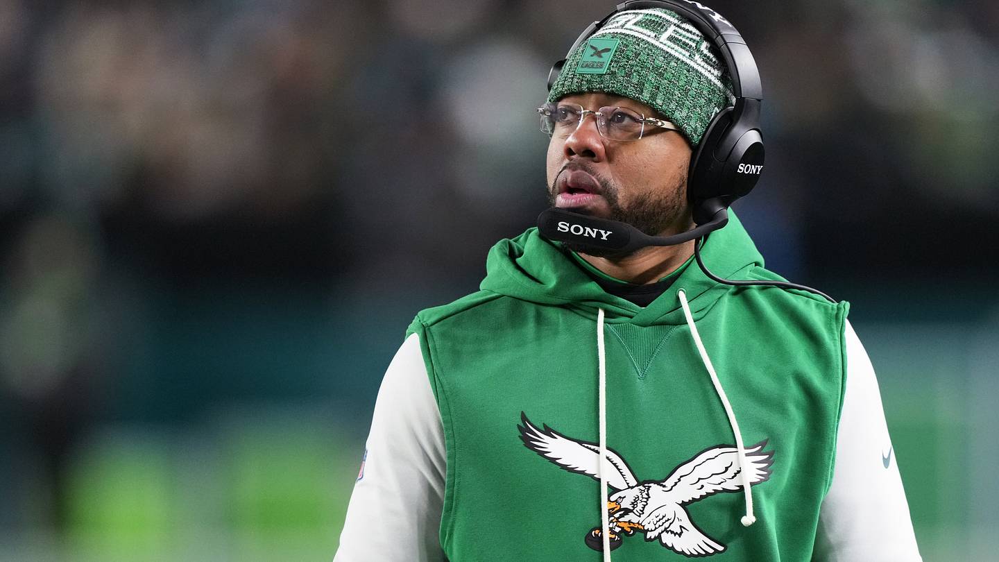 Cowboys Eye Eagles' Coach Parker for Defensive Coordinator Role