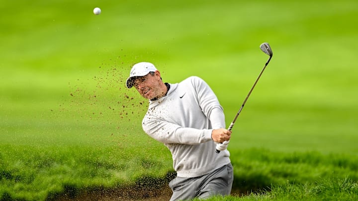 Rory McIlroy shot 1 under in the first round at the Amgen Irish Open, drawing massive crowds.