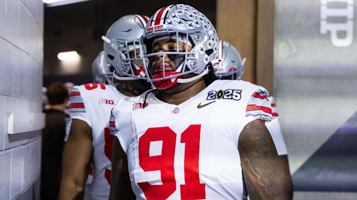 Ohio State Buckeyes defensive tackle Tyleik Williams (91) against the Notre Dame Fighting Irish 
