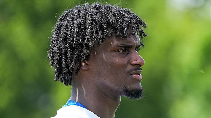 Detroit Lions cornerback Ennis Rakestraw Jr. (9) walks off the field after practice during OTAs Detroit Lions cornerback Ennis Rakestraw Jr. (9) walks off the field after practice during OTAs