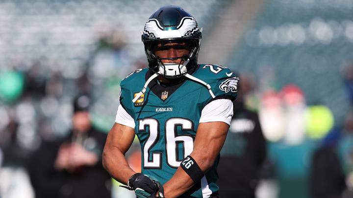 Philadelphia Eagles running back Saquon Barkley (26) warms up on the field before the game against the Las Vegas Raiders at Lincoln Financial Field. Philadelphia Eagles running back Saquon Barkley (26) warms up on the field before the game against the Las Vegas Raiders at Lincoln Financial Field.