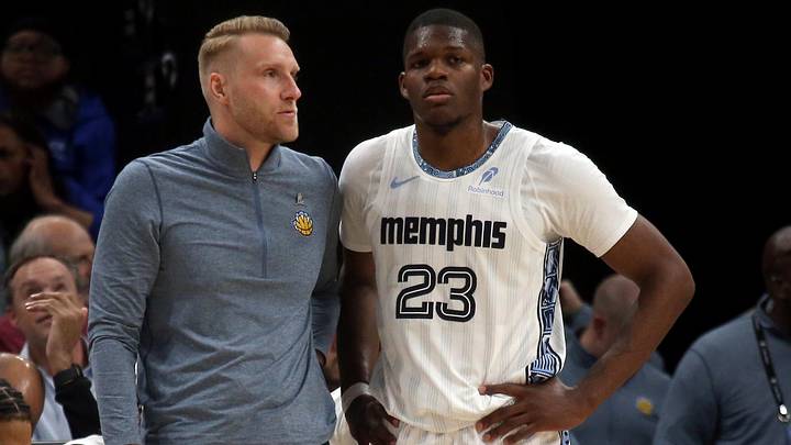 Apr 3, 2026; Memphis, Tennessee, USA; Memphis Grizzlies head coach Tuomas Iisalo talks with forward Cedric Coward (23) during the second quarter against the Toronto Raptors at FedExForum. Mandatory Credit: Petre Thomas-Imagn Images Apr 3, 2026; Memphis, Tennessee, USA; Memphis Grizzlies head coach Tuomas Iisalo talks with forward Cedric Coward (23) during the second quarter against the Toronto Raptors at FedExForum. Mandatory Credit: Petre Thomas-Imagn Images