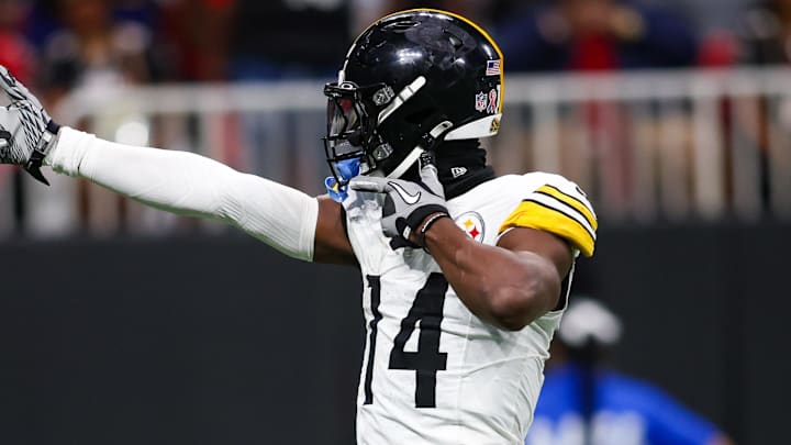 Sep 8, 2024; Atlanta, Georgia, USA; Pittsburgh Steelers wide receiver George Pickens (14) reacts after a catch against the Atlanta Falcons in the third quarter at Mercedes-Benz Stadium. Mandatory Credit: Brett Davis-Imagn Images Sep 8, 2024; Atlanta, Georgia, USA; Pittsburgh Steelers wide receiver George Pickens (14) reacts after a catch against the Atlanta Falcons in the third quarter at Mercedes-Benz Stadium. Mandatory Credit: Brett Davis-Imagn Images