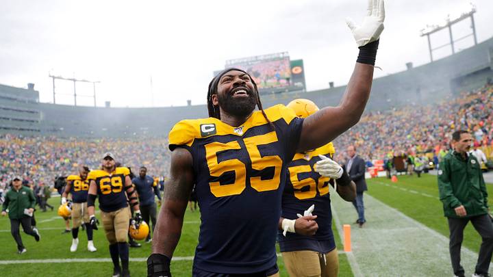 Za'Darius Smith brings an impressive resume to the Atlanta Falcons, and like the rest of the edge room, he brings a lot of questions. Za'Darius Smith brings an impressive resume to the Atlanta Falcons, and like the rest of the edge room, he brings a lot of questions.