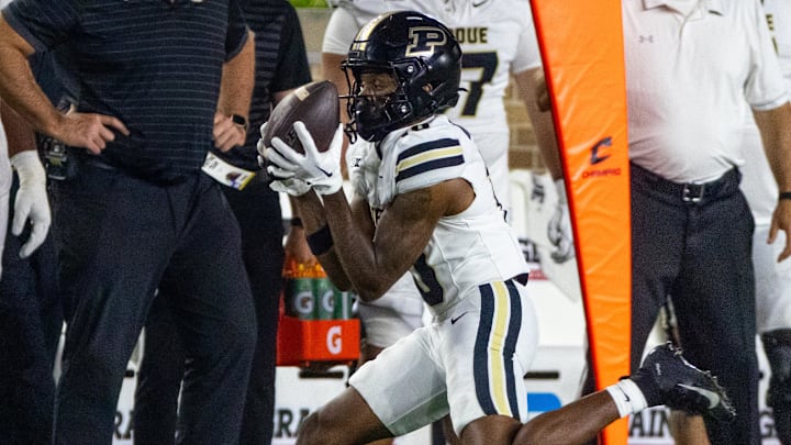 Purdue Boilermakers wide receiver Jesse Watson (10) makes a catch Purdue Boilermakers wide receiver Jesse Watson (10) makes a catch