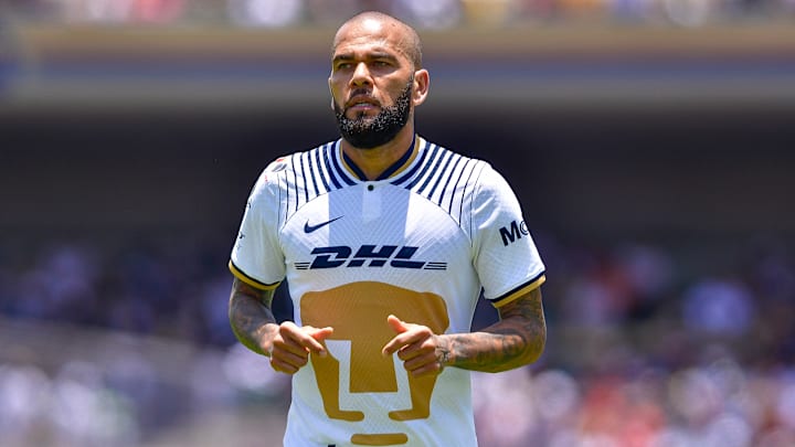El brasileño Dani Alves de los Pumas se reencontrará con el Barcelona en la disputa por el Trofeo Joan Gamper.