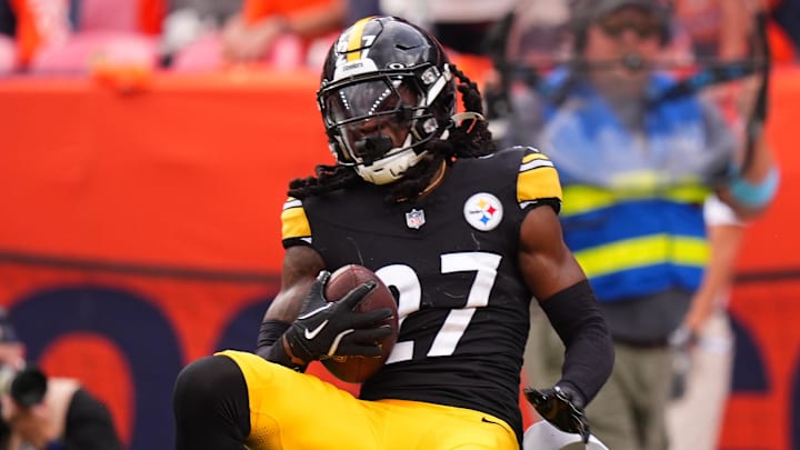 Sep 15, 2024; Denver, Colorado, USA; Pittsburgh Steelers cornerback Cory Trice Jr. (27) intercepts the ball in the fourth quarter against the Denver Broncos at Empower Field at Mile High. Mandatory Credit: Ron Chenoy-Imagn Images Sep 15, 2024; Denver, Colorado, USA; Pittsburgh Steelers cornerback Cory Trice Jr. (27) intercepts the ball in the fourth quarter against the Denver Broncos at Empower Field at Mile High. Mandatory Credit: Ron Chenoy-Imagn Images