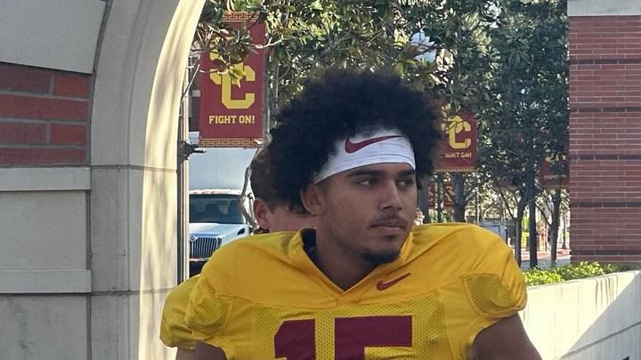 USC Trojans freshman quarterback Jonas Williams USC Trojans freshman quarterback Jonas Williams