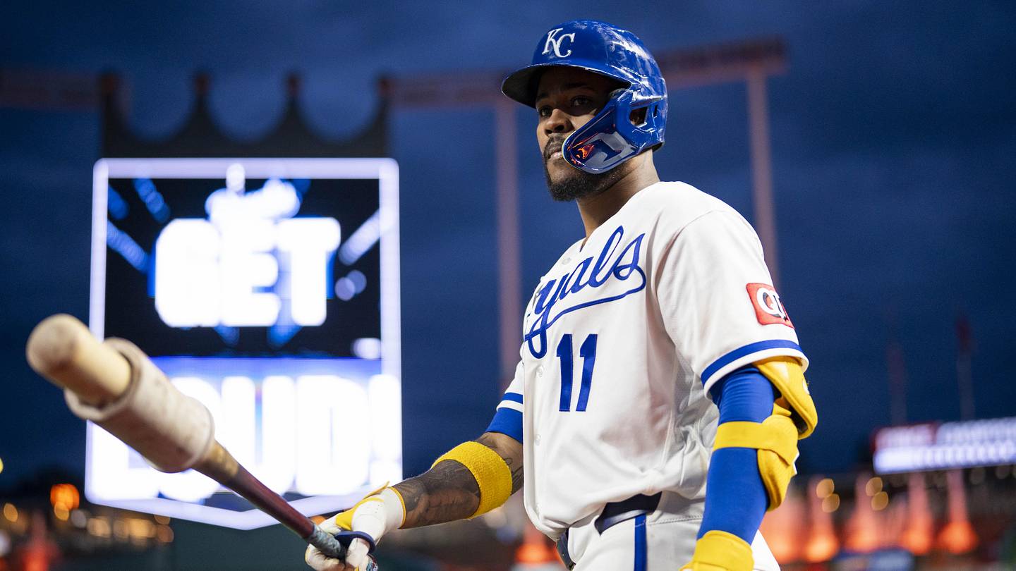 Royals' dreadful losing stretch masking newly extended All-Star's poor start