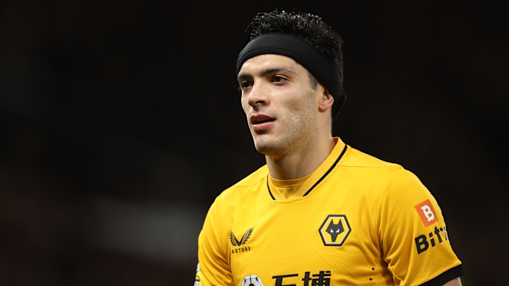 Raúl Jiménez es el delantero estrella de Wolverhampton Wanderers