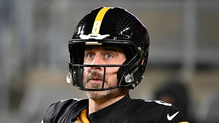 Pittsburgh Steelers quarterback Aaron Rodgers (8) warms up 