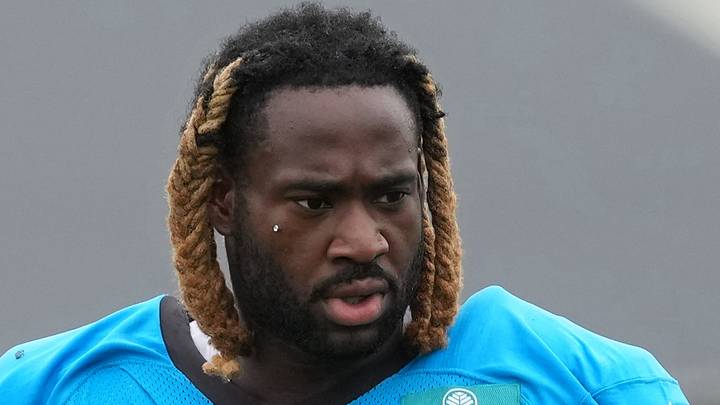 Carolina Panthers outside linebacker Princely Umanmielen 