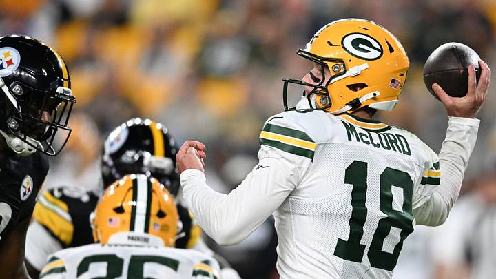 Green Bay Packers quarterback Kyle McCord throws a pass against the Steelers.