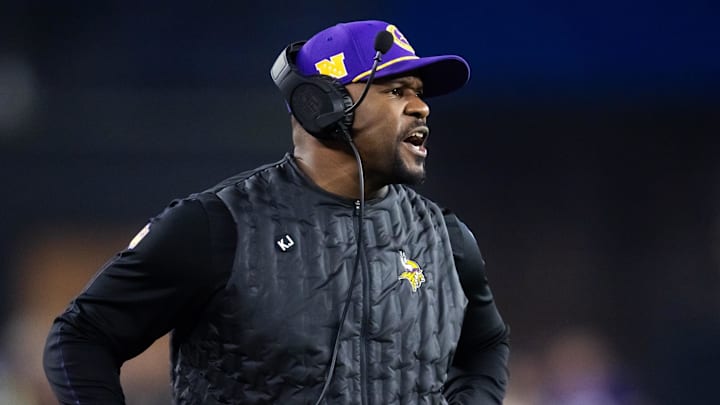 Jan 13, 2025; Glendale, AZ, USA; Minnesota Vikings defensive coordinator Brian Flores against the Los Angeles Rams during an NFC wild card game at State Farm Stadium. Mandatory Credit: Mark J. Rebilas-Imagn Images Jan 13, 2025; Glendale, AZ, USA; Minnesota Vikings defensive coordinator Brian Flores against the Los Angeles Rams during an NFC wild card game at State Farm Stadium. Mandatory Credit: Mark J. Rebilas-Imagn Images