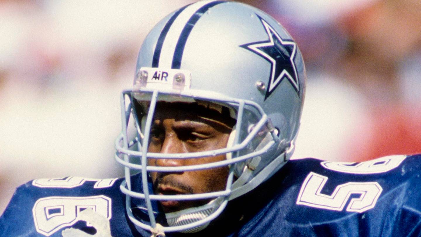 Best Dallas Cowboys player to wear No. 56 got stuck in between team's two dynasties