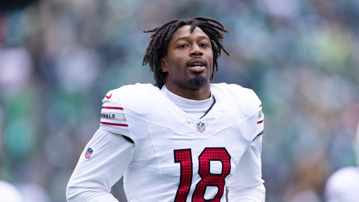 Dec 31, 2023; Philadelphia, Pennsylvania, USA; Arizona Cardinals linebacker BJ Ojulari (18) before action against the Philadelphia Eagles at Lincoln Financial Field. Mandatory Credit: Bill Streicher-Imagn Images Dec 31, 2023; Philadelphia, Pennsylvania, USA; Arizona Cardinals linebacker BJ Ojulari (18) before action against the Philadelphia Eagles at Lincoln Financial Field. Mandatory Credit: Bill Streicher-Imagn Images