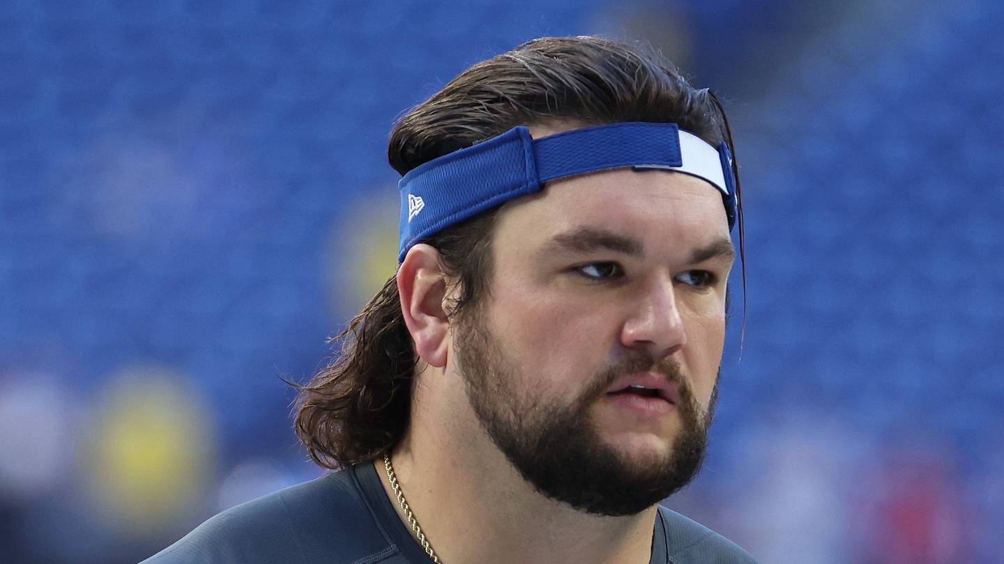Seahawks trade draft picks for guard Quenton Nelson from Colts