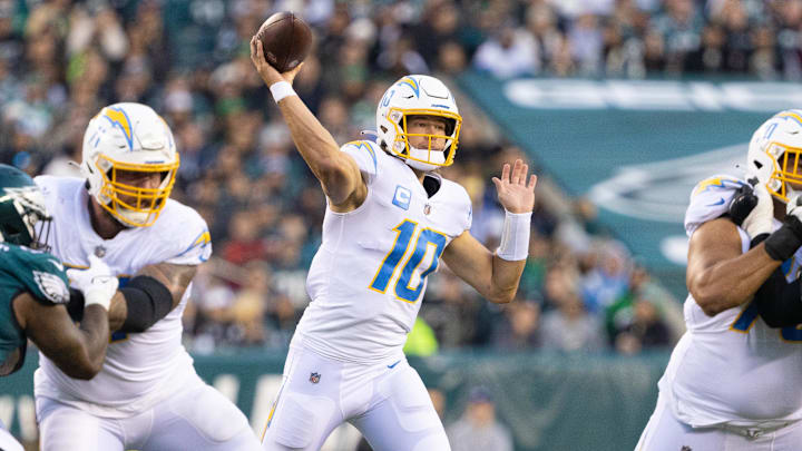 Nov 7, 2021; Philadelphia, Pennsylvania, USA; Los Angeles Chargers quarterback Justin Herbert (10) passes the ball against the Philadelphia Eagles during the first quarter at Lincoln Financial Field. 