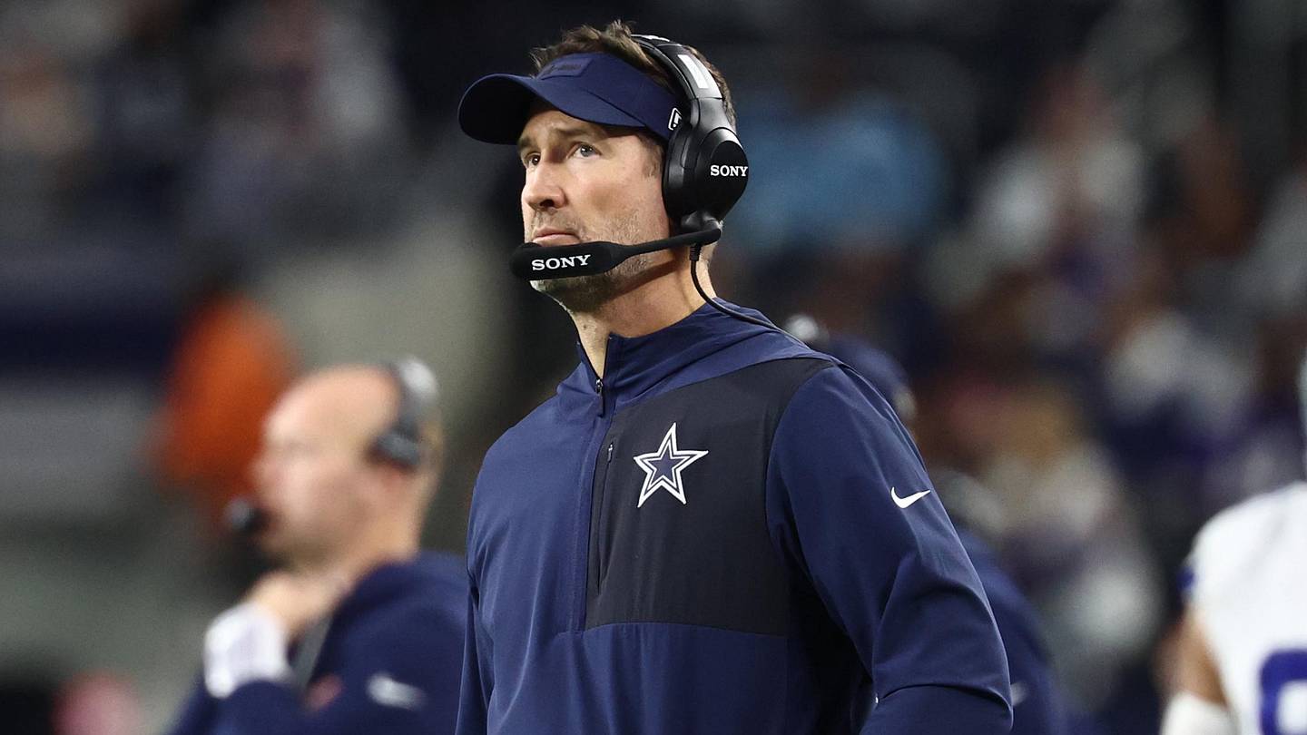 Bold Prediction Has Brian Schottenheimer Making Cowboys Locker Room Change