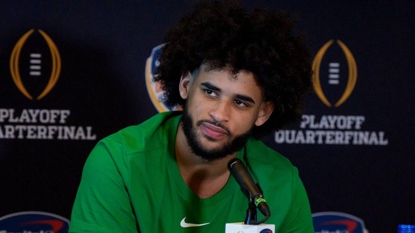 One Thing Oregon Ducks Quarterback Dante Moore Must Improve