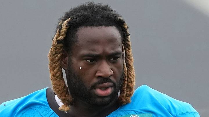 Carolina Panthers outside linebacker Princely Umanmielen 