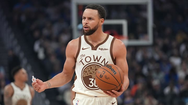Jan 30, 2026; San Francisco, California, USA; Golden State Warriors guard Stephen Curry (30) reacts after committing a turnover against the Detroit Pistons in the first quarter at the Chase Center. Mandatory Credit: Cary Edmondson-Imagn Images Jan 30, 2026; San Francisco, California, USA; Golden State Warriors guard Stephen Curry (30) reacts after committing a turnover against the Detroit Pistons in the first quarter at the Chase Center. Mandatory Credit: Cary Edmondson-Imagn Images