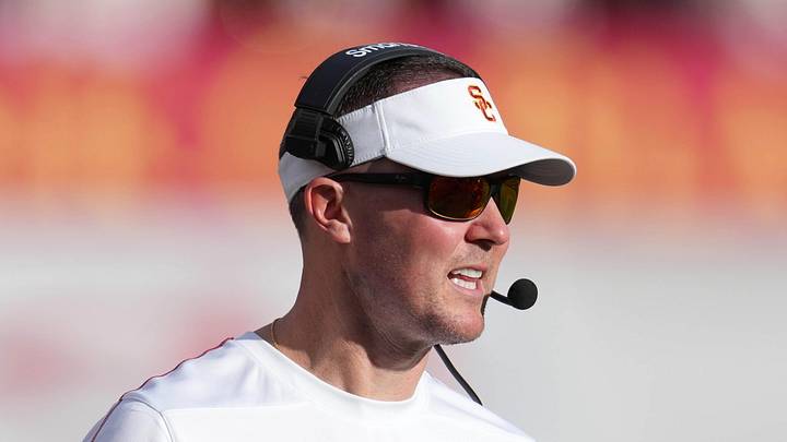 Nov 30, 2024; Los Angeles, California, USA; Southern California Trojans head coach Lincoln Riley reacts against the Notre Dame Fighting Irish in the second half at United Airlines Field at Los Angeles Memorial Coliseum. Mandatory Credit: Kirby Lee-Imagn Images Nov 30, 2024; Los Angeles, California, USA; Southern California Trojans head coach Lincoln Riley reacts against the Notre Dame Fighting Irish in the second half at United Airlines Field at Los Angeles Memorial Coliseum. Mandatory Credit: Kirby Lee-Imagn Images