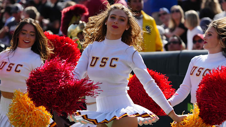 Edge rusher Luke Wafle picks USC over Ohio State Edge rusher Luke Wafle picks USC over Ohio State