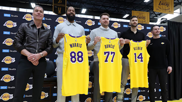 Luka Doncic y Maxi Kleber podrían integrar la alineación titular de Los Angeles Lakers en los eventuales playoffs