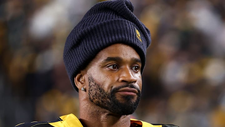 Pittsburgh Steelers cornerback Darius Slay Pittsburgh Steelers cornerback Darius Slay