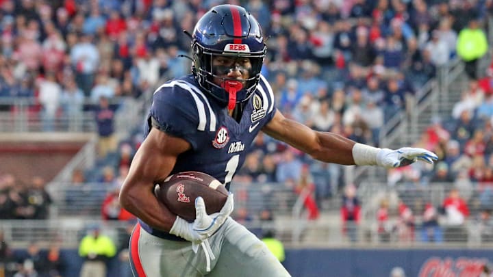 Mississippi Rebels wide receiver De'Zhaun Stribling (1)
