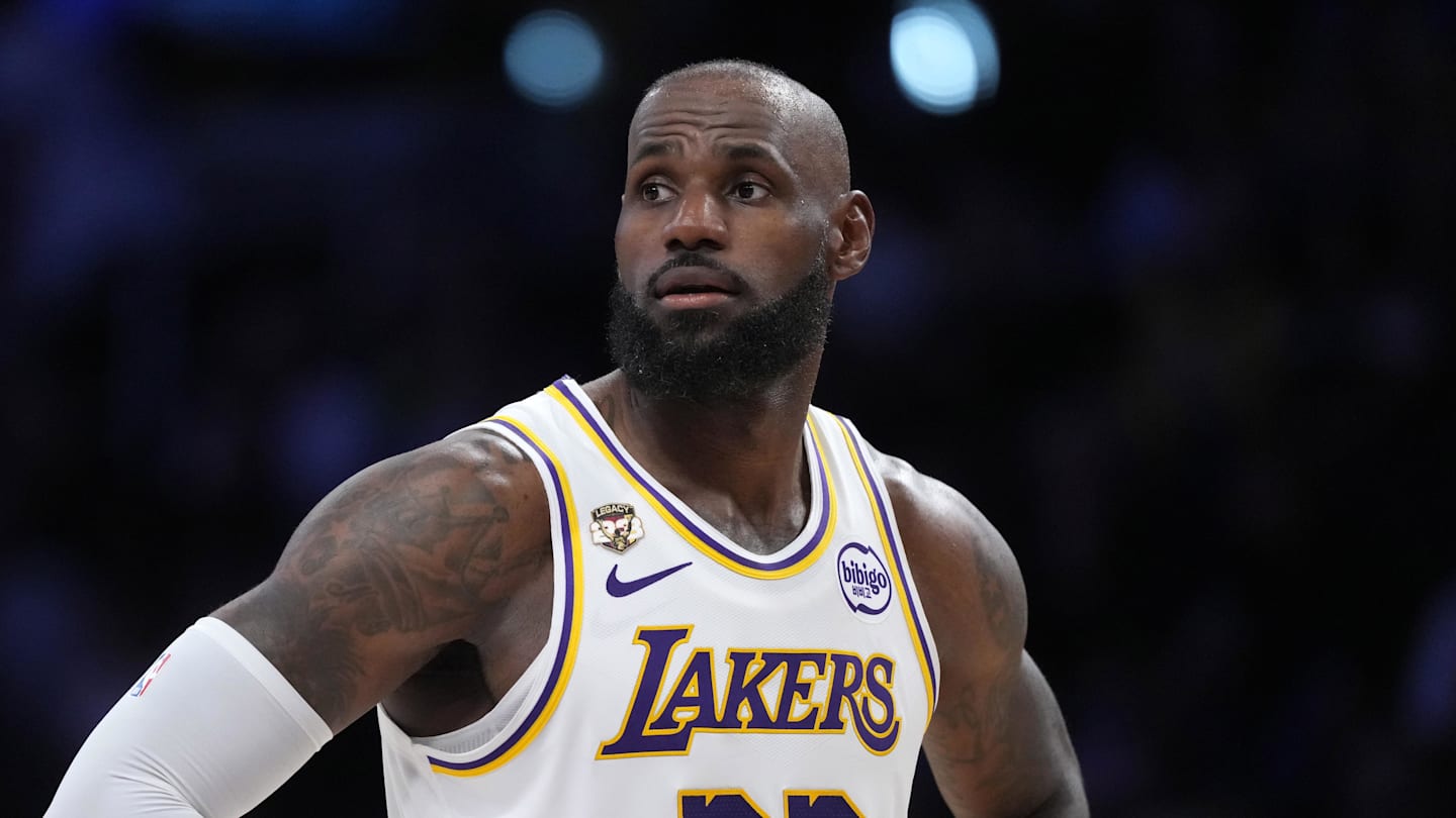 LeBron James' Perfect Dad Moment With Zhuri Captured After Lakers Win