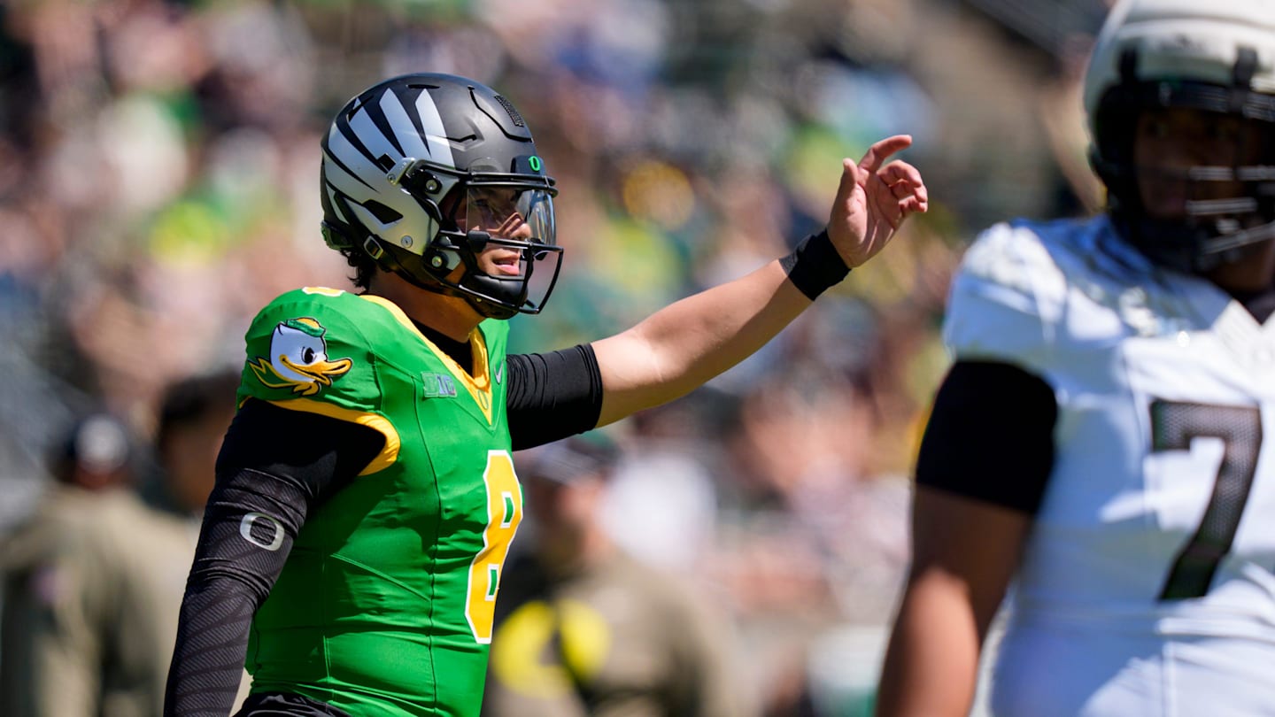 Three Things We Learned From Saturday's College Football Spring Games: Oregon Has Its Ducks in a Row
