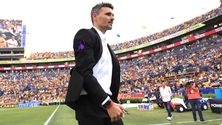 El técnico argentino Fernando Ortiz sumó su sexta victoria consecutiva al frente del América tras despachar 0-2 a Tigres.