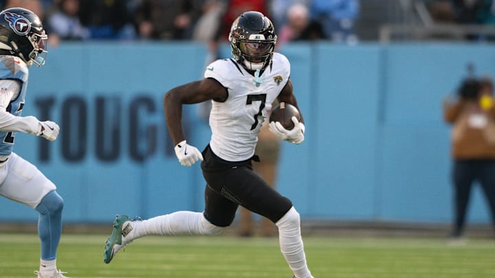 Brian Thomas Jr. is coming off a tough sophomore campaign. 