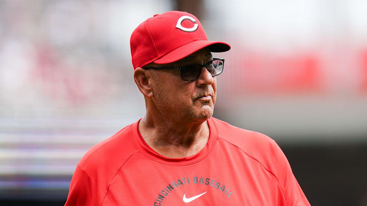 Cincinnati Reds manager Terry Francona (77) leaves the mound