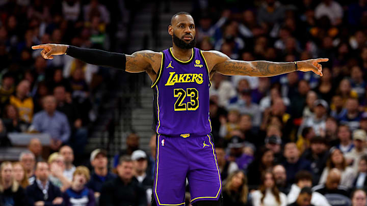 LeBron James ha disputado seis campañas con los Lakers 