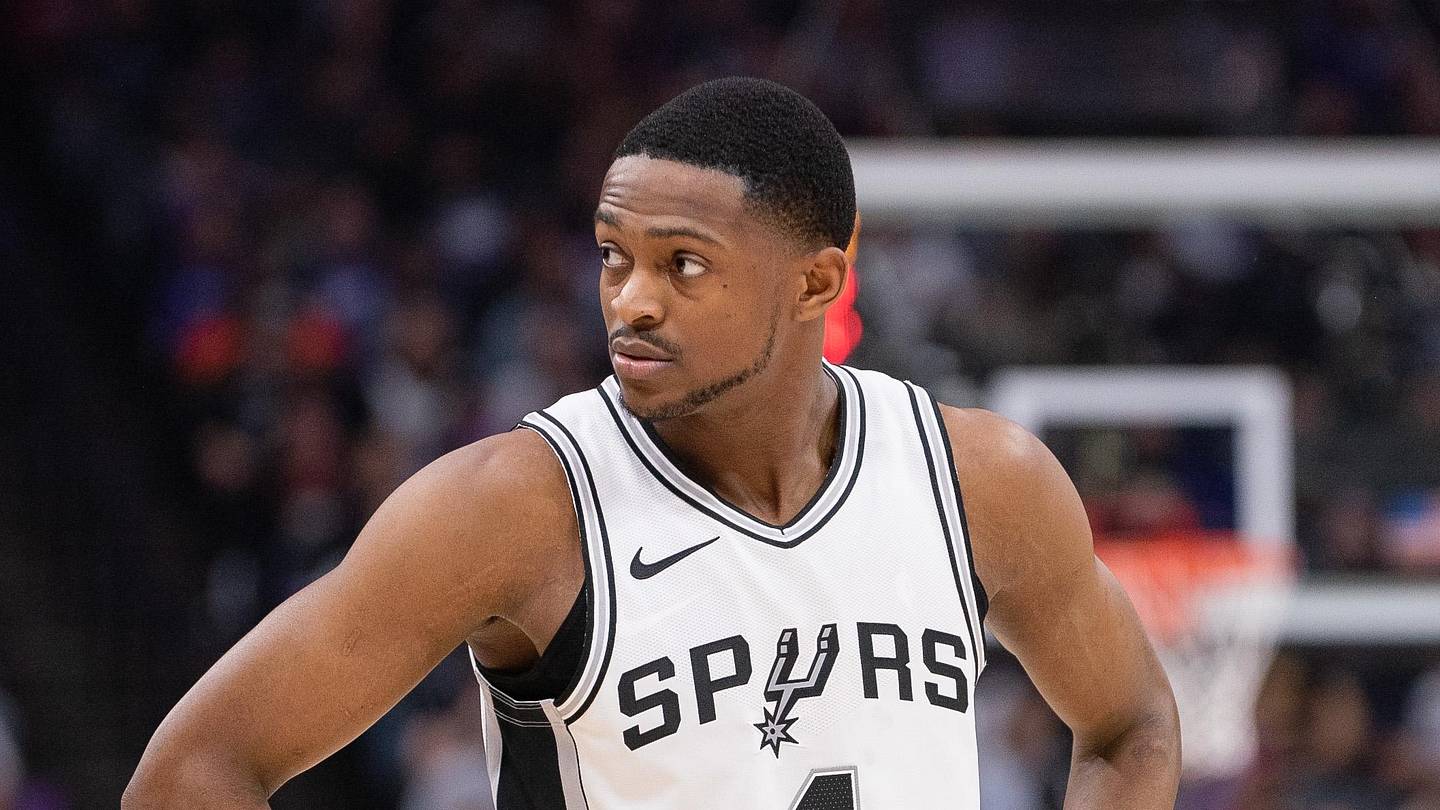 San Antonio Spurs logró superar a los Sacramento Kings de un De’Aaron