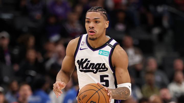 Oct 21, 2026; Inglewood, California, USA; Sacramento Kings guard Darius Acuff Jr. (5) dribbles the ball during the third quarter against the Los Angeles Clippers at Intuit Dome. Mandatory Credit: Kiyoshi Mio-Imagn Images Oct 21, 2026; Inglewood, California, USA; Sacramento Kings guard Darius Acuff Jr. (5) dribbles the ball during the third quarter against the Los Angeles Clippers at Intuit Dome. Mandatory Credit: Kiyoshi Mio-Imagn Images