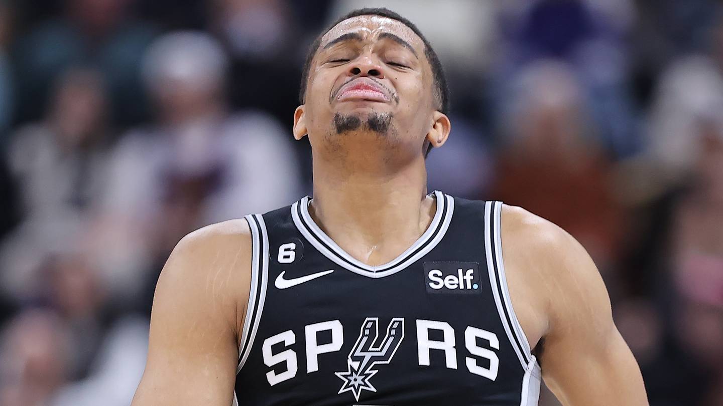 Spurs' depth chart puts Keldon Johnson in an unwinnable situation