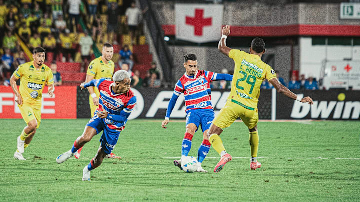 Pikachu saiu do banco no último jogo diante do Bucaramanga