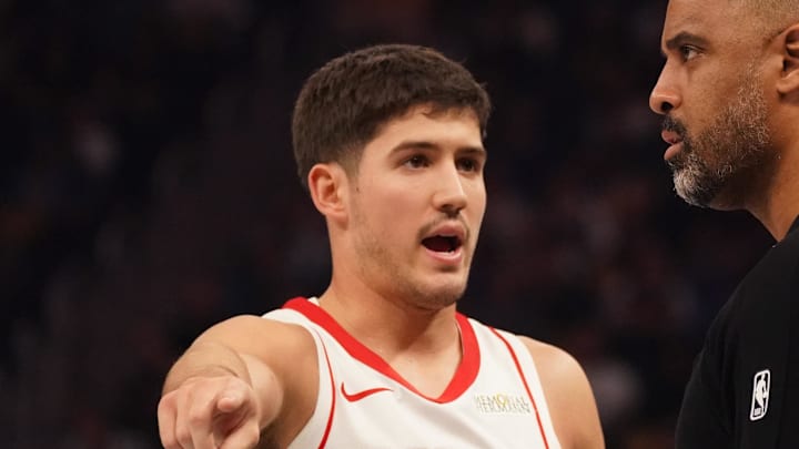 Nov 26, 2025; San Francisco, California, USA;  Houston Rockets guard Reed Sheppard (15) talks with Houston Rockets head coach Ime Udoka in the first quarter at Chase Center. Mandatory Credit: David Gonzales-Imagn Images