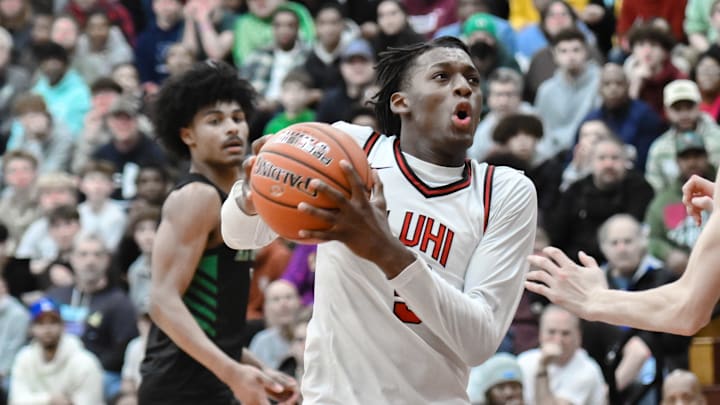 HIGH SCHOOL BASKETBALL: JAN 19 Spalding Hoophall Classic - Long Island Lutheran vs Arizona Compass