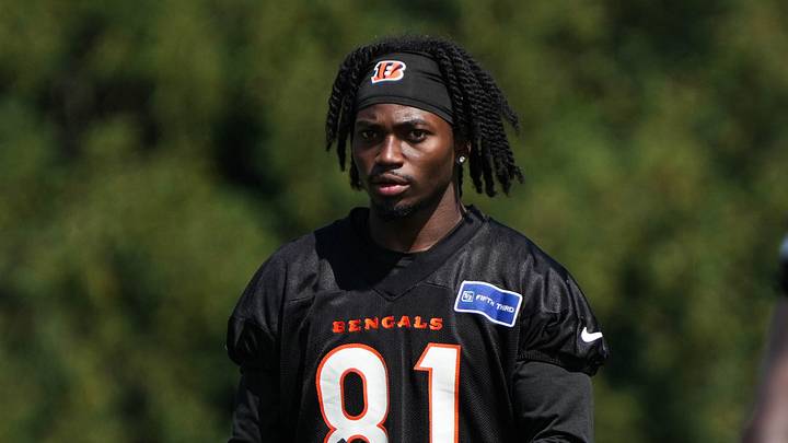 Bengals Dohnte Meyers (81) warms up for practice. Bengals continue to train during the preseason on Wednesday August 26, 2026.