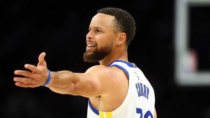 Apr 17, 2026; Phoenix, Arizona, USA; Golden State Warriors guard Stephen Curry (30) reacts against the Phoenix Suns during the play-in rounds of the 2026 NBA Playoffs at Mortgage Matchup Center. Mandatory Credit: Mark J. Rebilas-Imagn Images Apr 17, 2026; Phoenix, Arizona, USA; Golden State Warriors guard Stephen Curry (30) reacts against the Phoenix Suns during the play-in rounds of the 2026 NBA Playoffs at Mortgage Matchup Center. Mandatory Credit: Mark J. Rebilas-Imagn Images